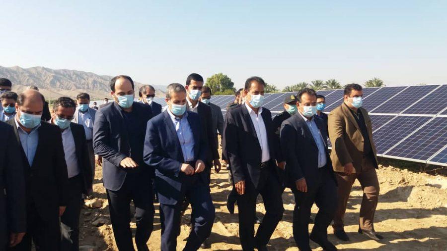 نیروگاه خورشیدی 2 مگاواتی دشت پلنگ افتتاح شد