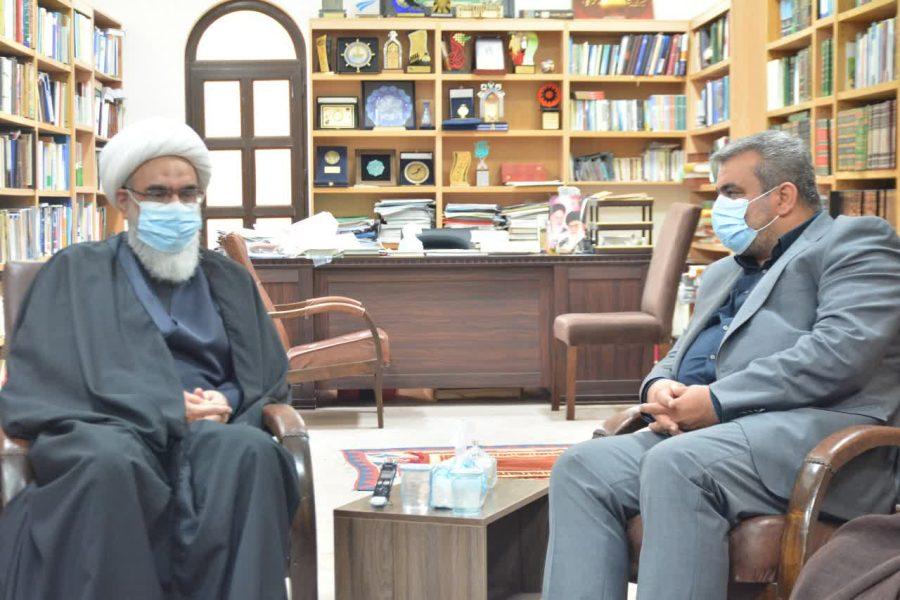 The meeting of the head of management and planning organization of Bushehr province with the representative of the religious jurist and the respected Friday imam of Bushehr + pictures