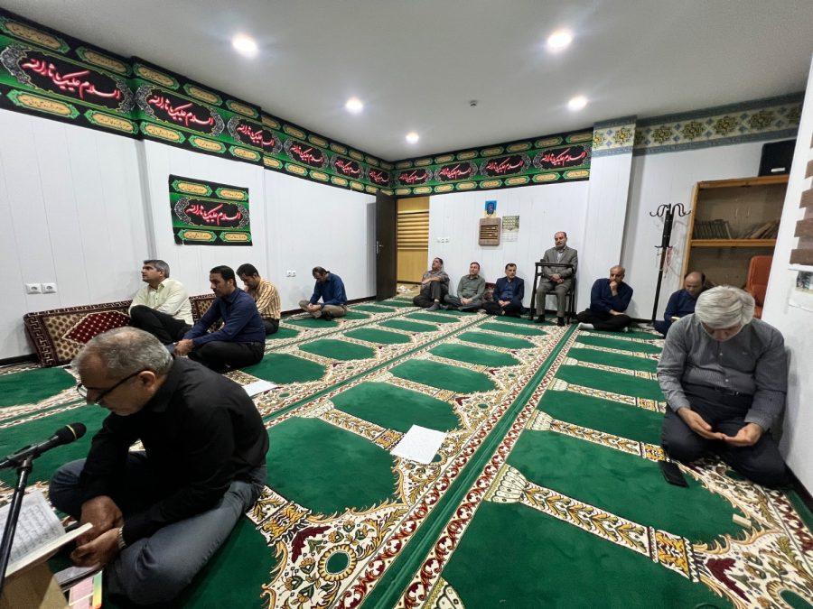 مراسم زیارت عاشورا در ایام دهه محرم در سازمان مدیریت و برنامه ریزی استان بوشهر برگزار شد مراسم زیارت عاشورا در ایام دهه محرم در سازمان مدیریت و برنامه ریزی استان بوشهر برگزار شد